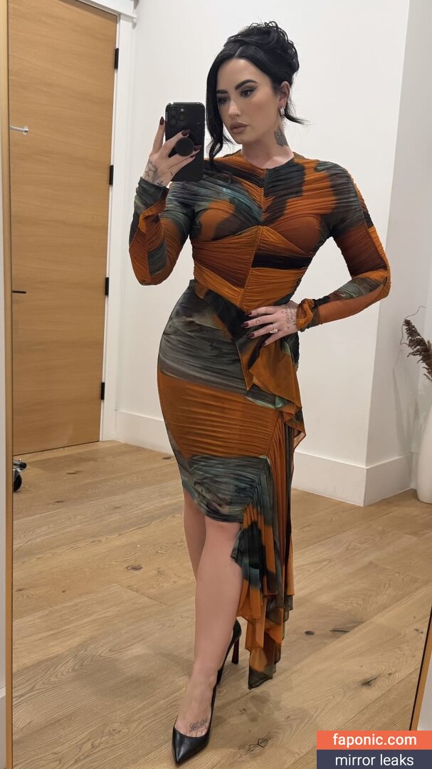Demi Lovato / @ddlovato / OnlyFans Nude Leaked Photo #30