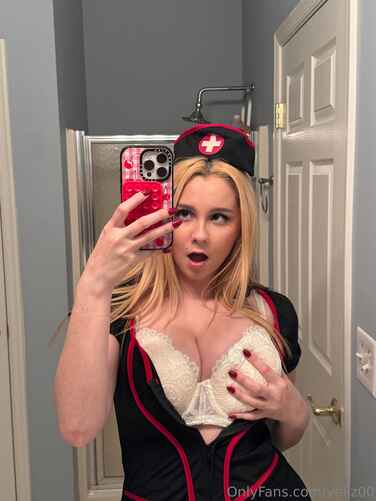 Zoe Smith / @ZoeSmithOfficial / OnlyFans leaked nude photo #30.