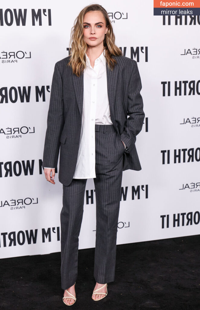 Cara Delevingne leaked nude picture 4701