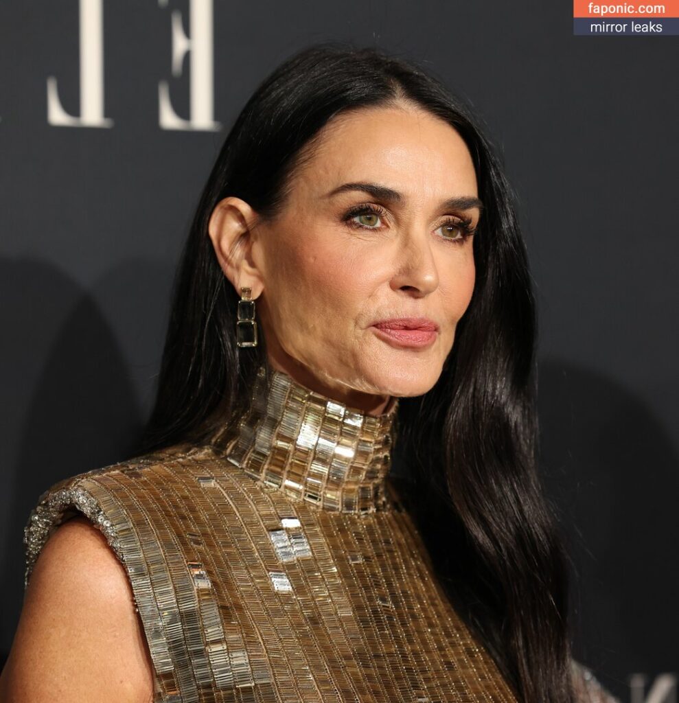 Demi Moore leaked nude picture 4493