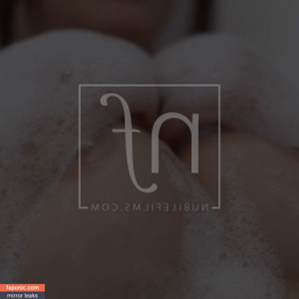 Eliza Ibarra leaked nude picture 1