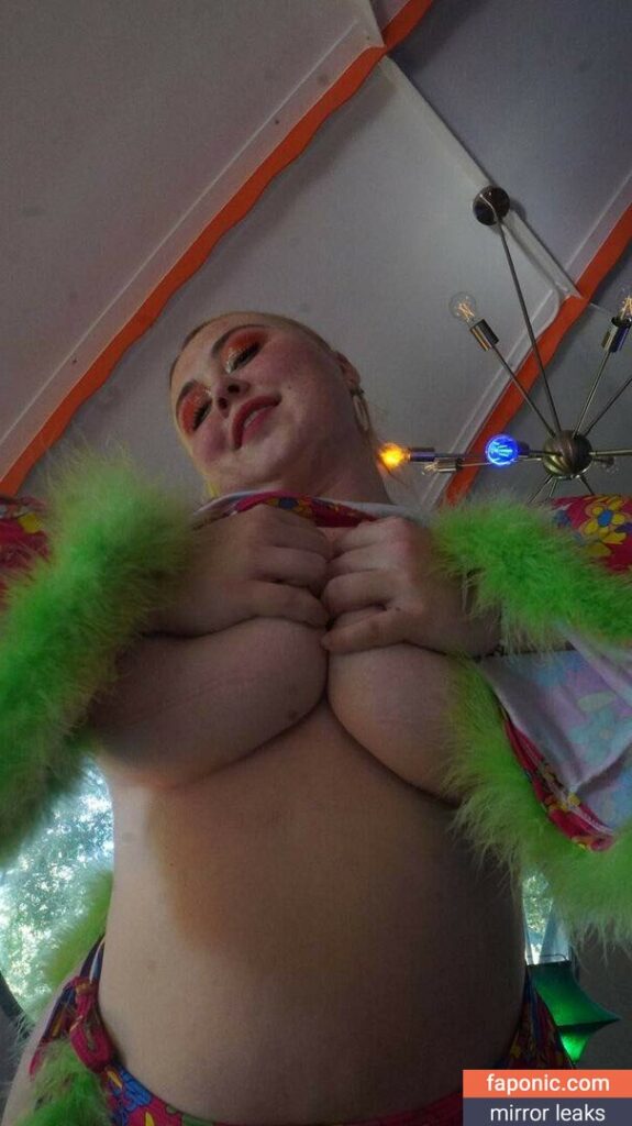 Niki Peacock leaked nude picture 4702