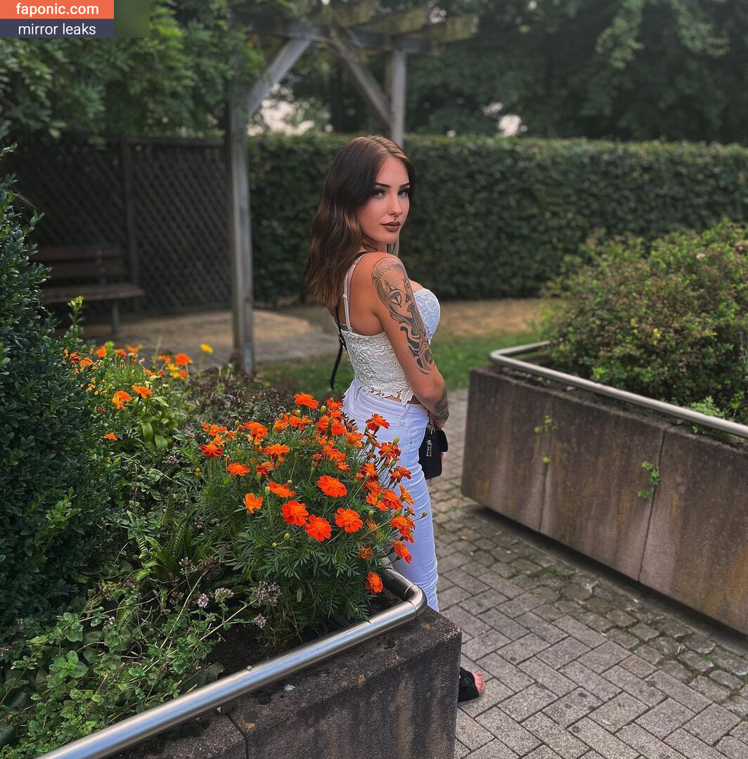 Alina Smith / alinabhm / OnlyFans leaked nude photo #30.
