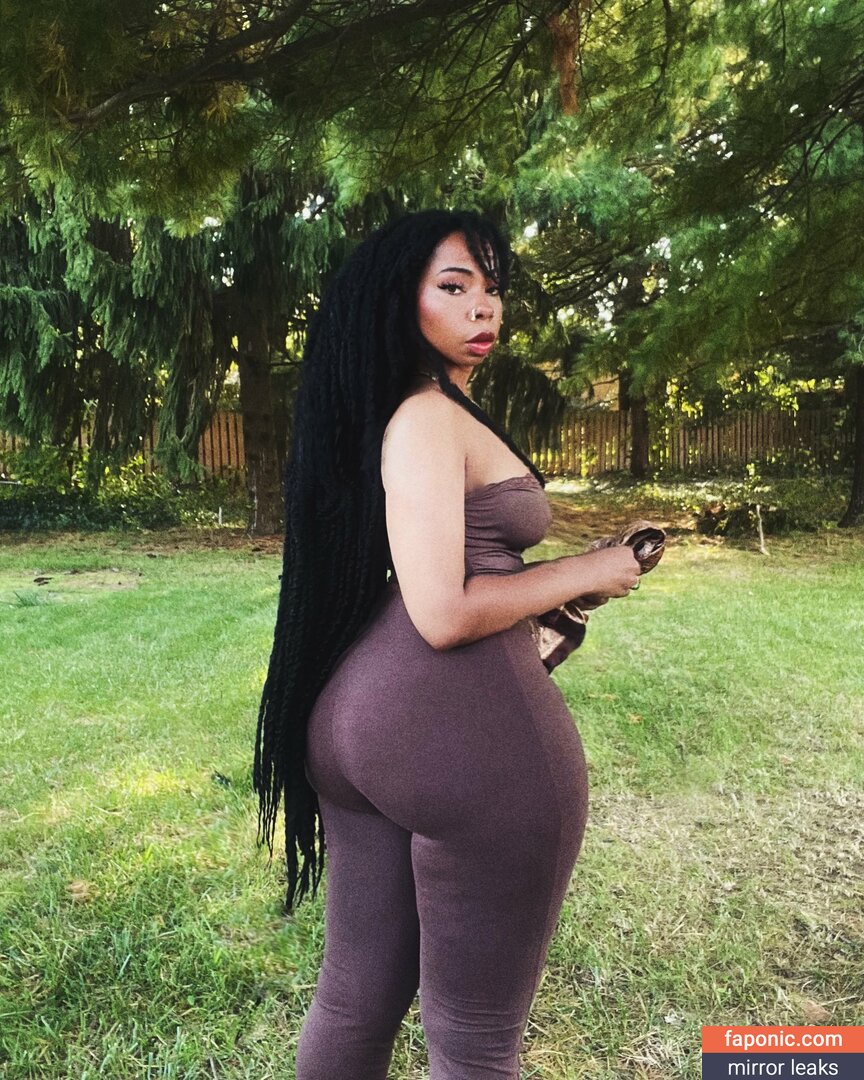 aria-artizte Nude Leaked OnlyFans Photo Picture