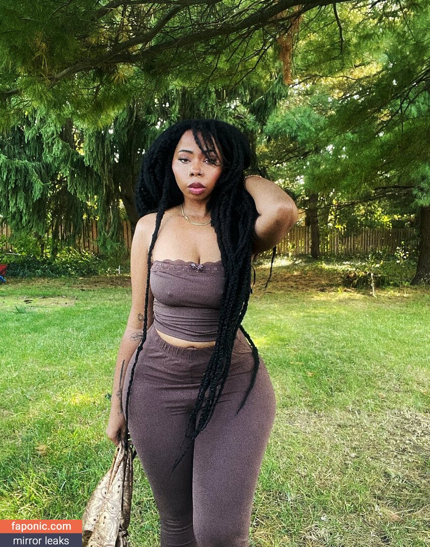 aria-artizte Nude Leaked OnlyFans Photo Picture
