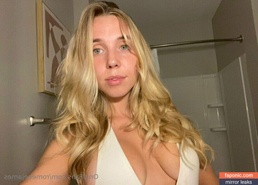 Arie Ray / arierayyxo / OnlyFans Nude Leaked Photo #30.