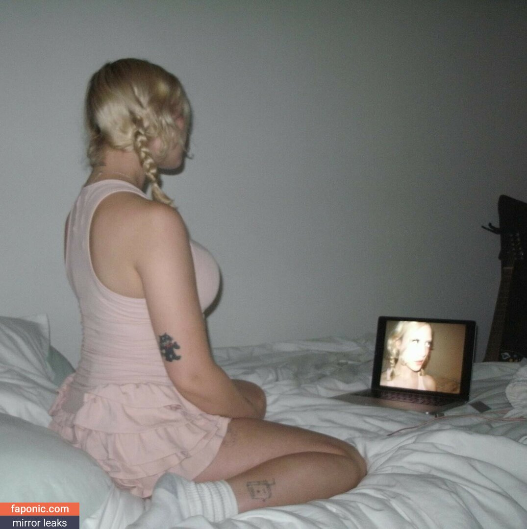 Chloe Moriondo / chloe-moriondo / OnlyFans leaked nude photo #30.