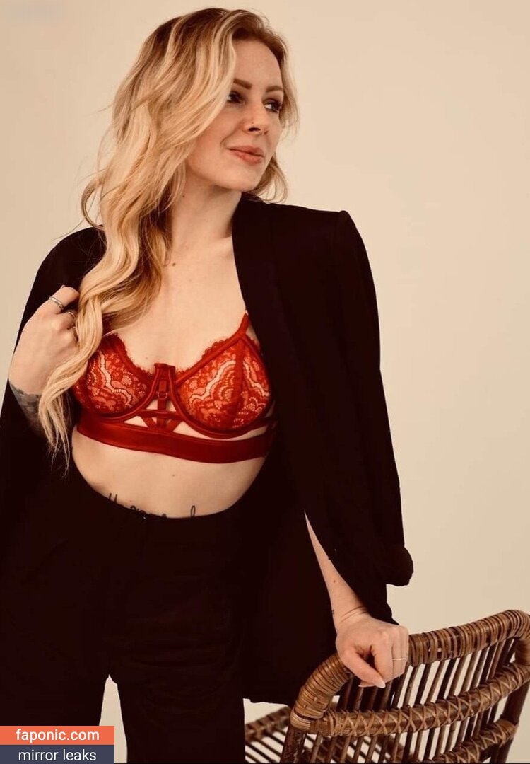 Denise Schwitalle / @deniseschwitalle / OnlyFans Nude Photo #0237