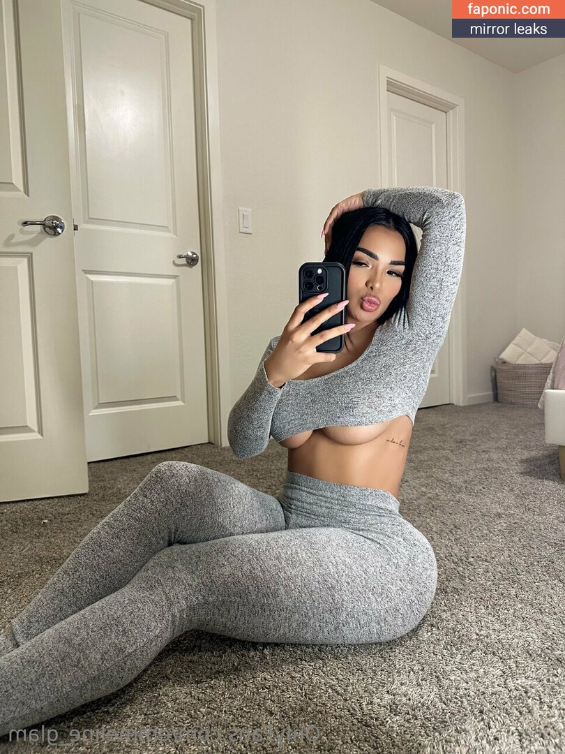 Emmeline Chavez / @emmelicious / OnlyFans Nude Leaked Photo #0084.