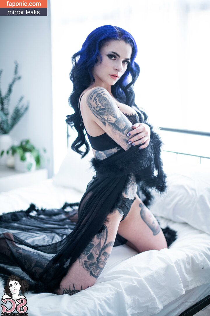 emonyx Nude Leaked OnlyFans Photo Picture