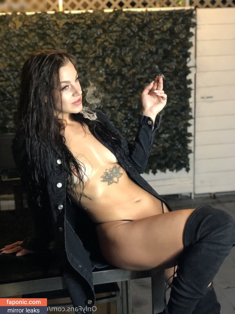 evelin-stone Nude Leaked OnlyFans Photo Picture