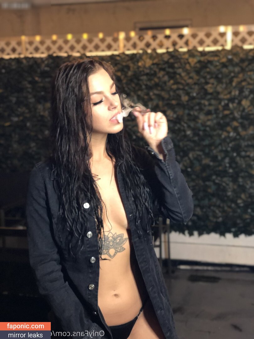evelin-stone Nude Leaked OnlyFans Photo Picture