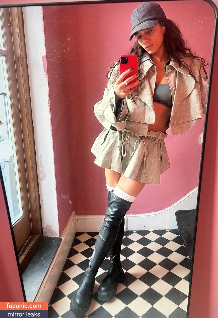 hannah-john-kamen Nude Leaked OnlyFans Photo Picture
