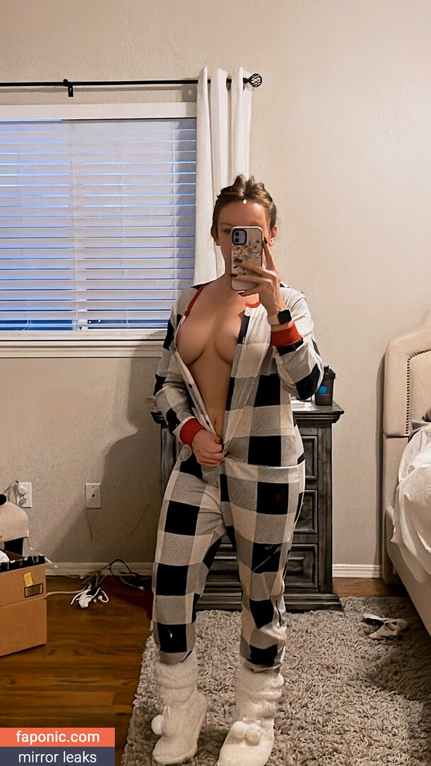Jenny Smith / j3nyfrmtheblock / OnlyFans Nude Leaked Photo #30