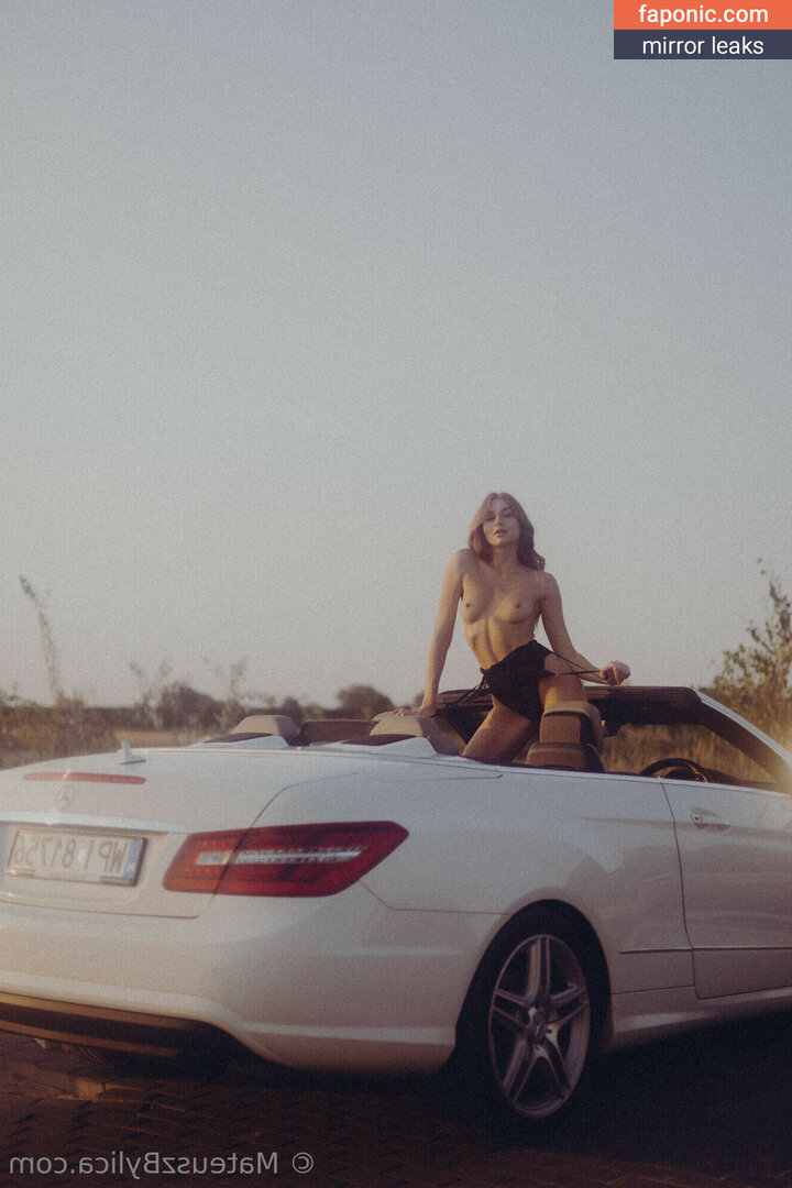 kathe-rinee Nude Leaked OnlyFans Photo Picture