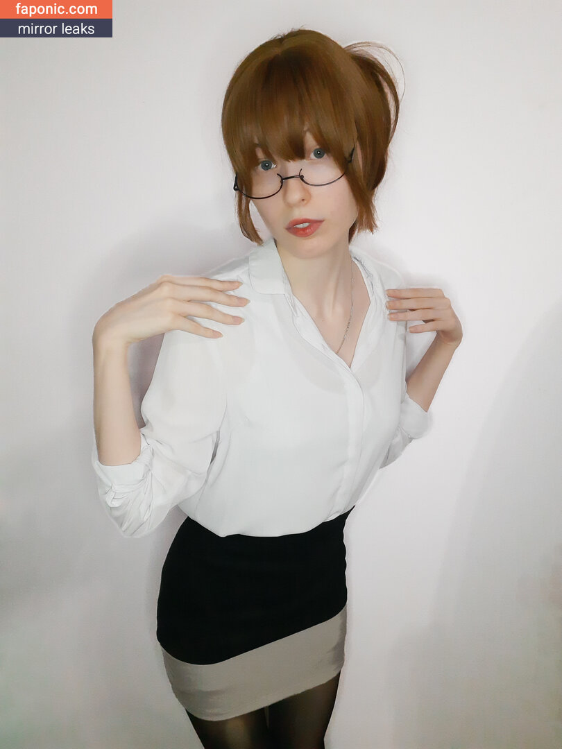 Kiki Glitter / @kikiglitter / OnlyFans Nude Cosplay Photo #0295.