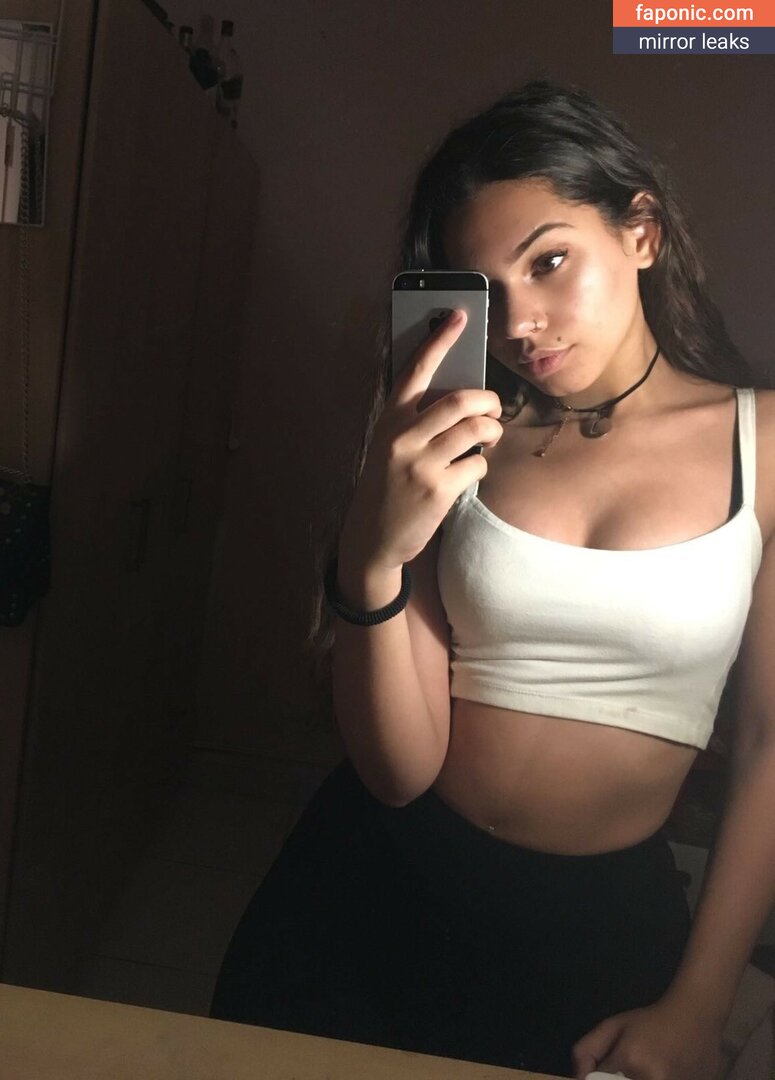laurgmzz Nude Leaked OnlyFans Photo Picture
