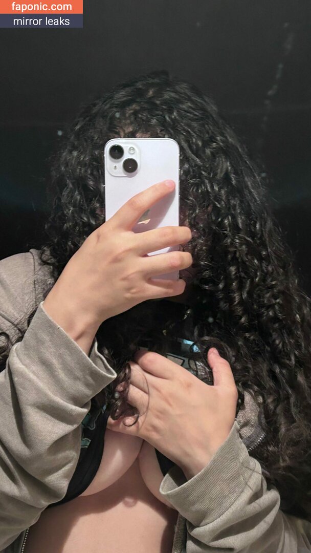 n.nuviaa Nude Leaked OnlyFans Photo Picture