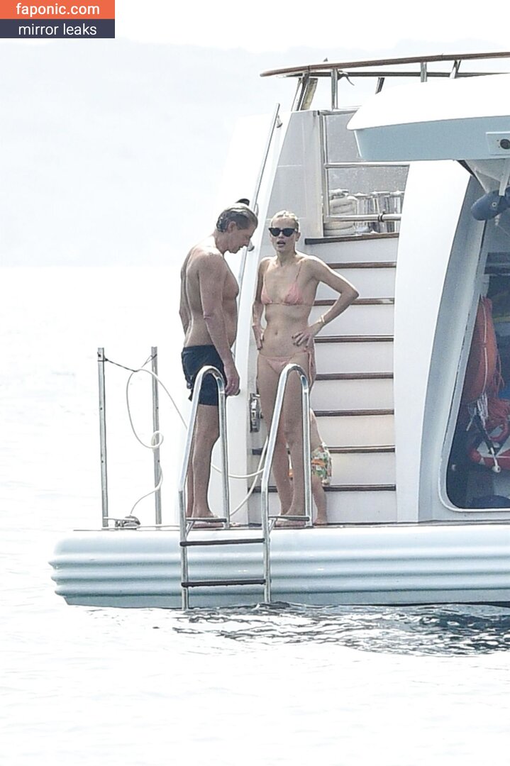 Natasha Poly / natasha_poly / OnlyFans Nude Photo #30