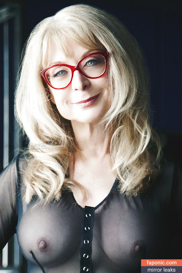 nina-hartley Nude Leaked OnlyFans Photo Picture