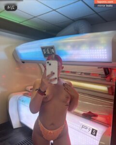 Luana Unkompliziert leaked nude image 1