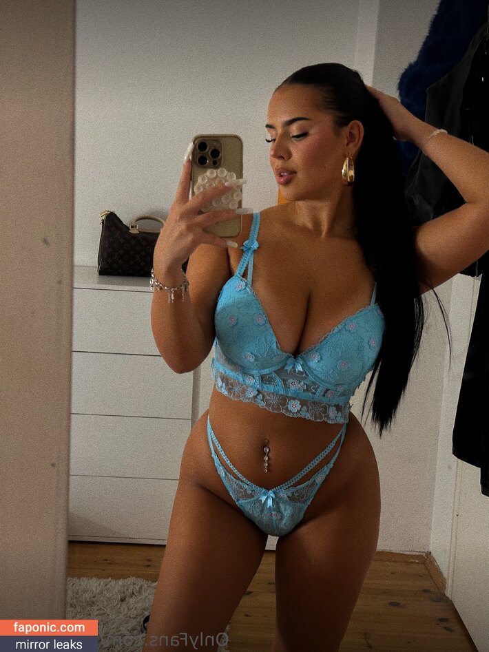 romyluisaa leaked nude image 1