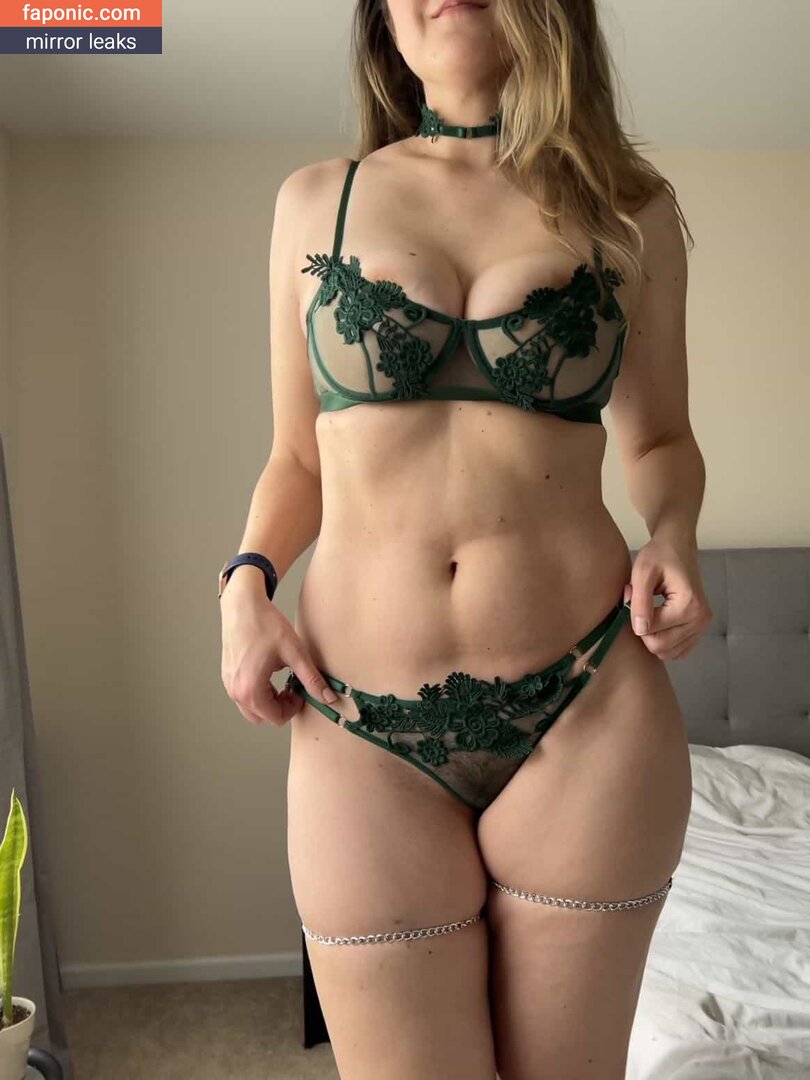 Yogi Bea / yogi_bea / OnlyFans Nude Photo #30
