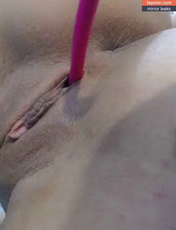Eva / eva75033301 / OnlyFans leaked nude photo