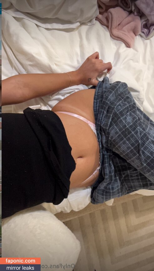 Julia Filippo / julia-filippo / OnlyFans nude leaked photo
