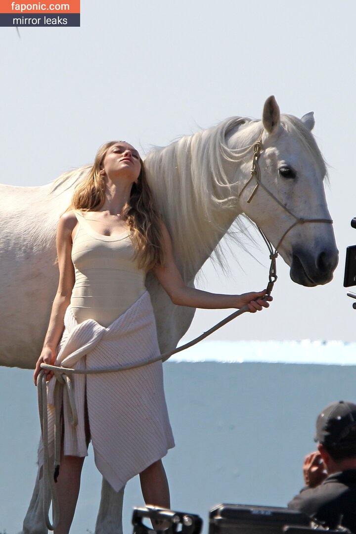 Amanda Seyfried / amanda-seyfried / OnlyFans leaked nude photo