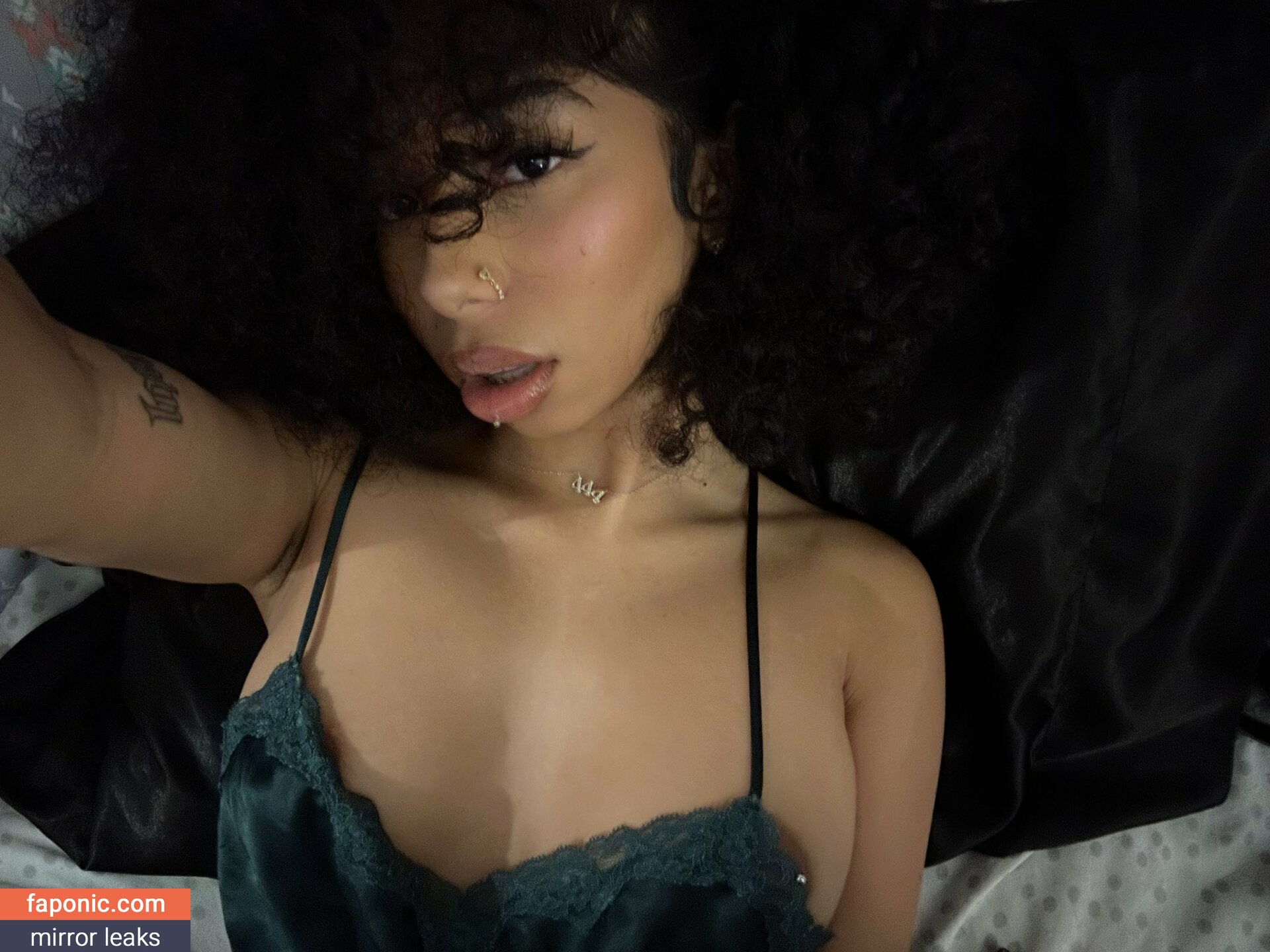 Angie Smith / angiestraphouse / OnlyFans leaked nude photo