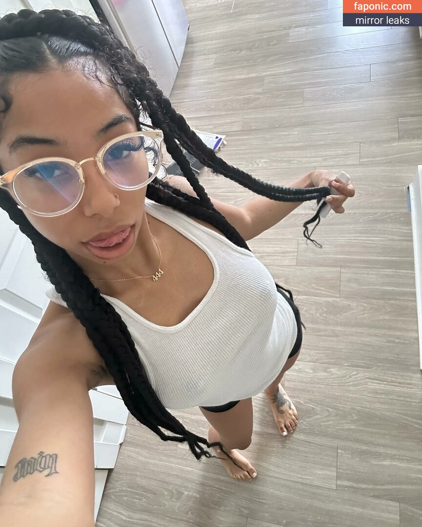 Angie Straphouse / angiestraphouse / OnlyFans leaked nude photo