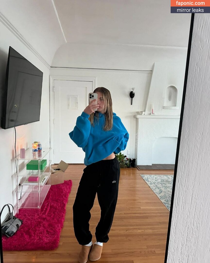 Becca Means / becca-means / OnlyFans leaked nude photo