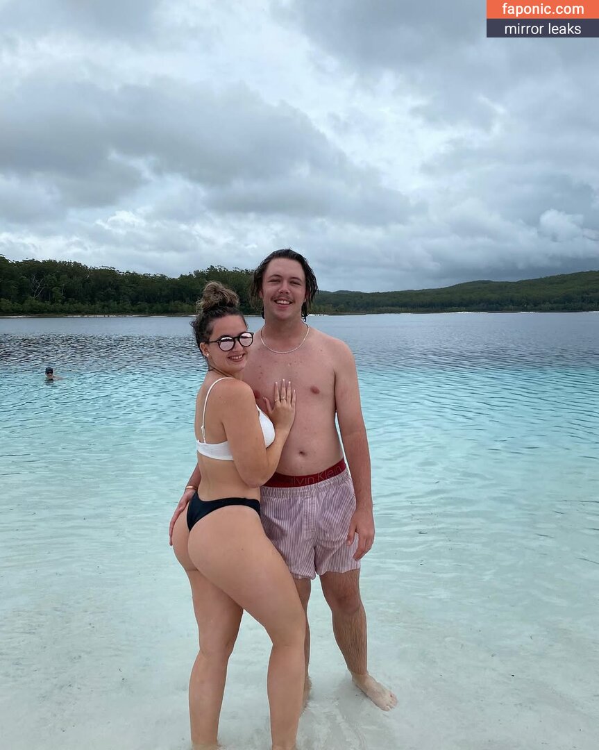 Britney / britney_0042 / OnlyFans leaked nude photo