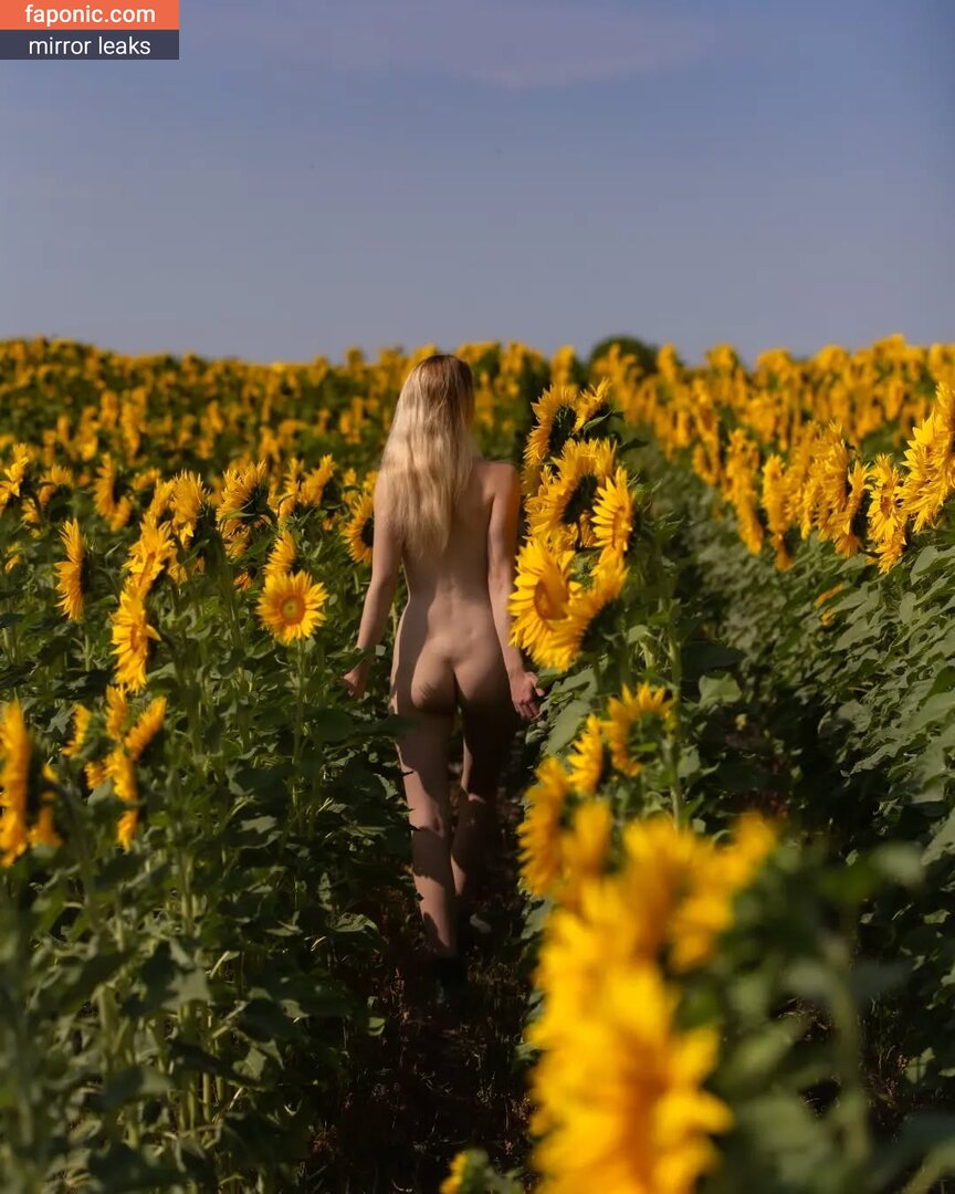 Emi Im Wunderland / emi-im-wunderland / OnlyFans leaked nude photo