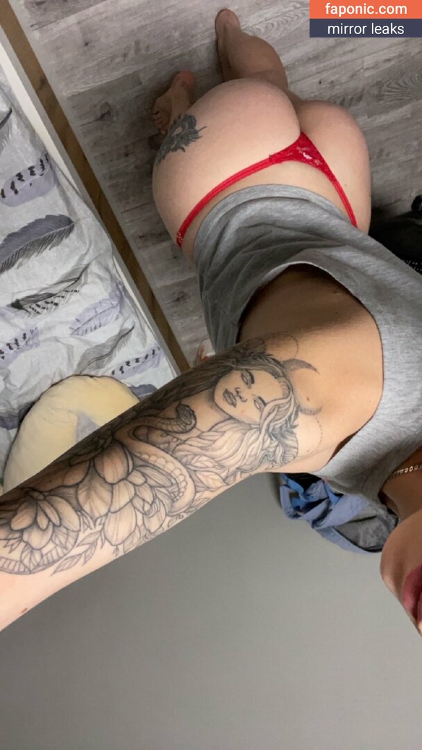 emilypeachez leaked nude image 1