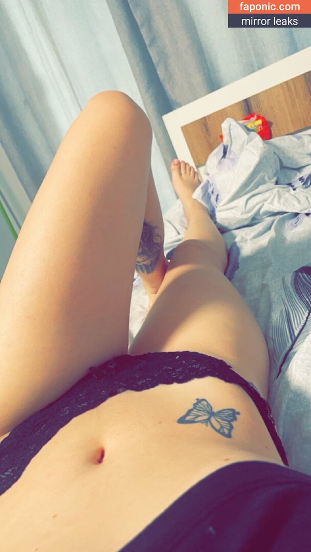 Emily Peachez / emilypeachez / OnlyFans leaked nude photo