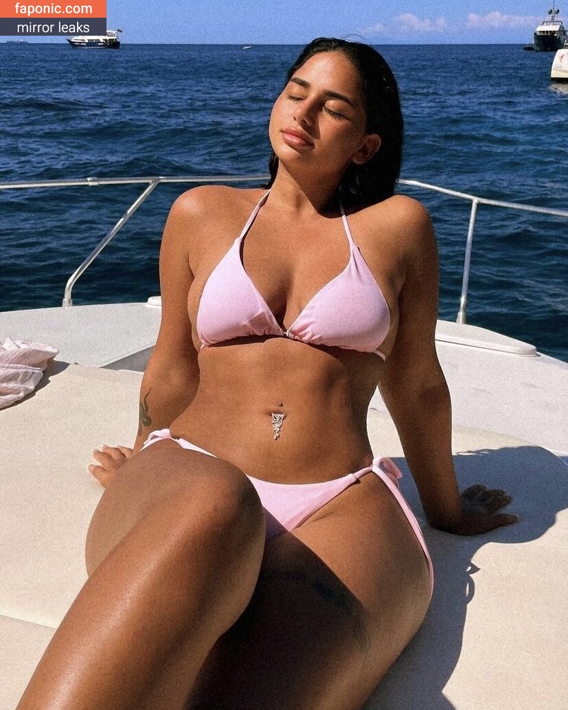 Esra Algac / esraalgac / OnlyFans leaked nude photo
