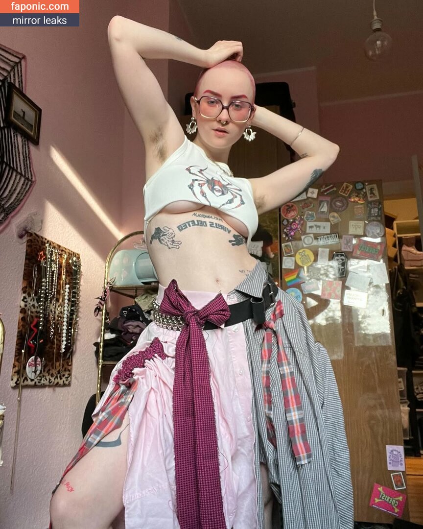 Kat / kat-13ptx-133ptx / OnlyFans leaked nude photo
