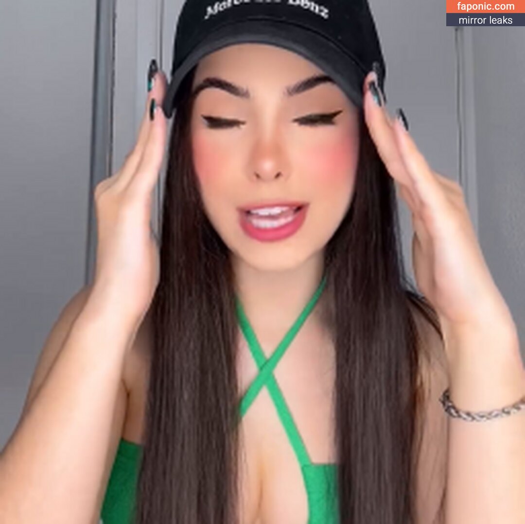 Larissa Costa / larissa-costa / OnlyFans leaked nude photo