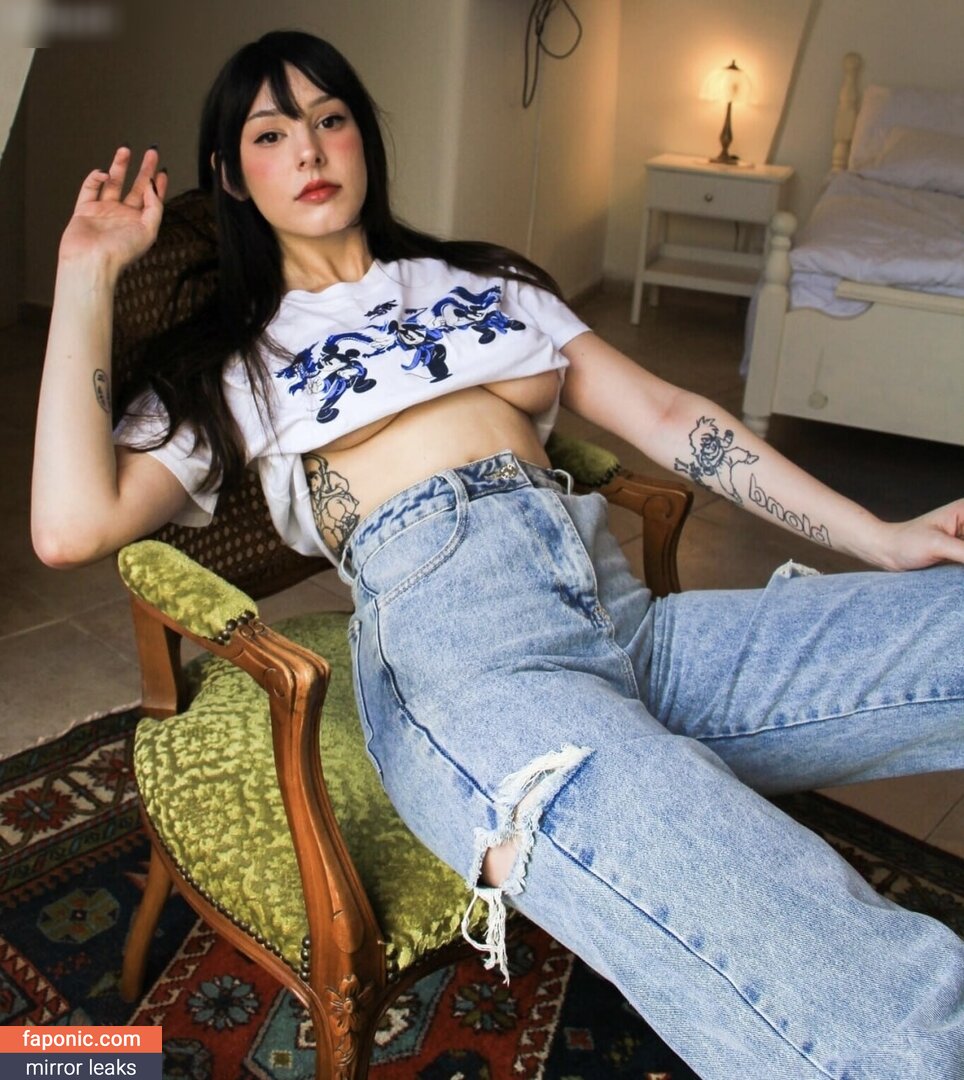 Yumi Aline Borinsky / yumi_aline / OnlyFans Nude Leaked Photo #30.