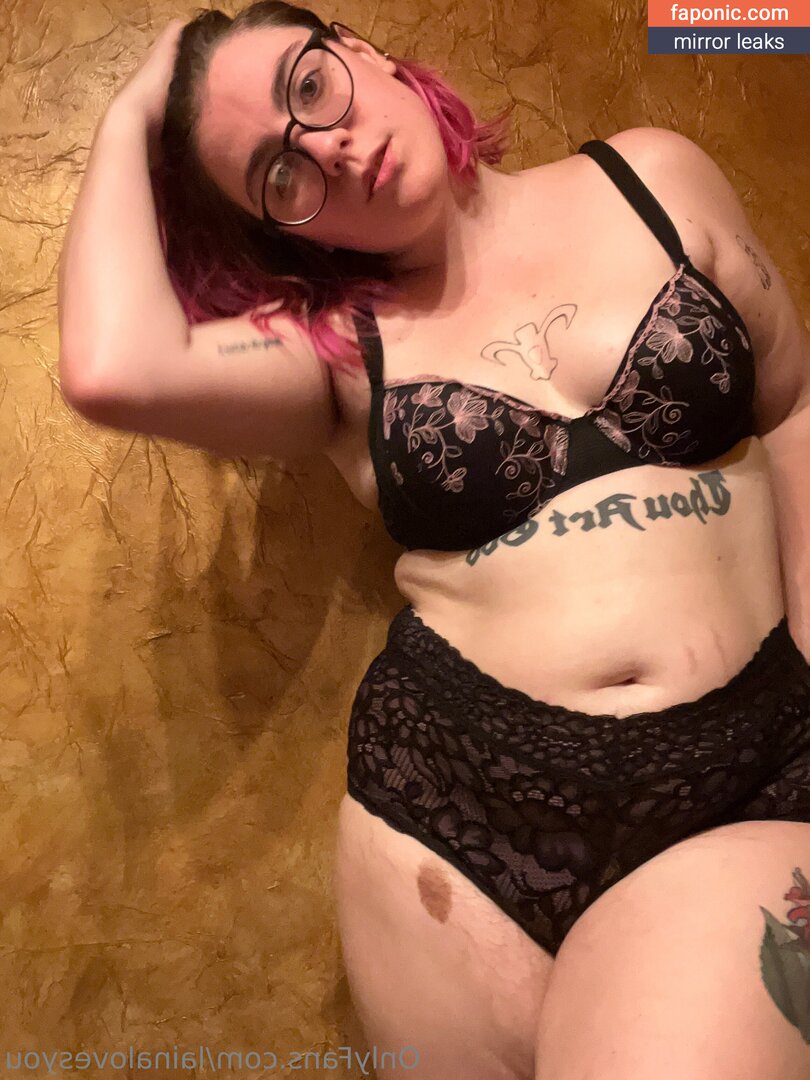 lainalovesyou nude leaks Photo #12