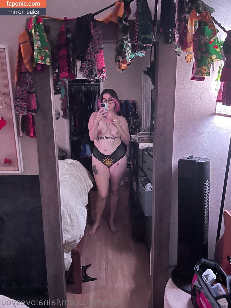 lainalovesyou nude leaks Photo #16