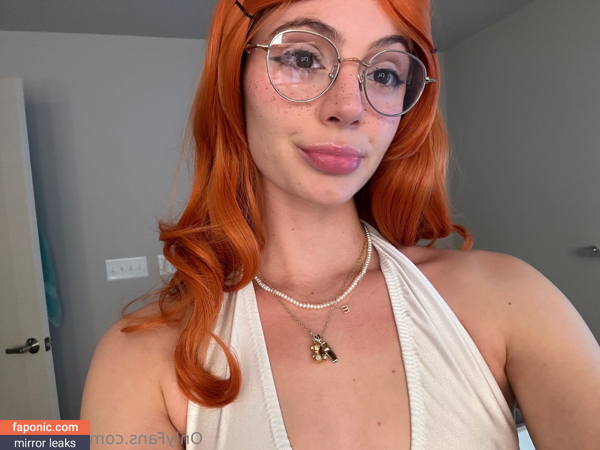 karamitch nude leaks Photo #15
