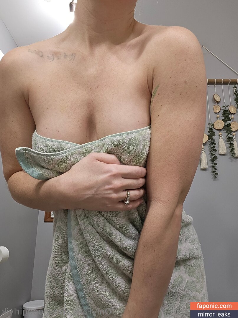 goodgirlvik nude leaks Photo #9