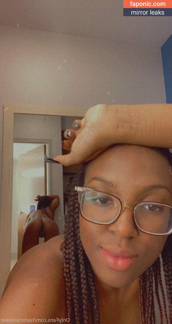 itstaylor.official nude leaks Photo #11