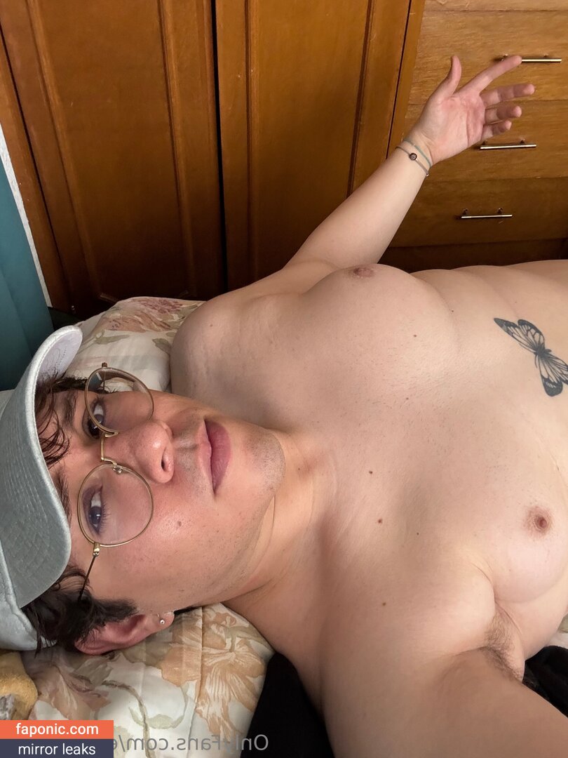 elconnor19 nude leaks Photo #4