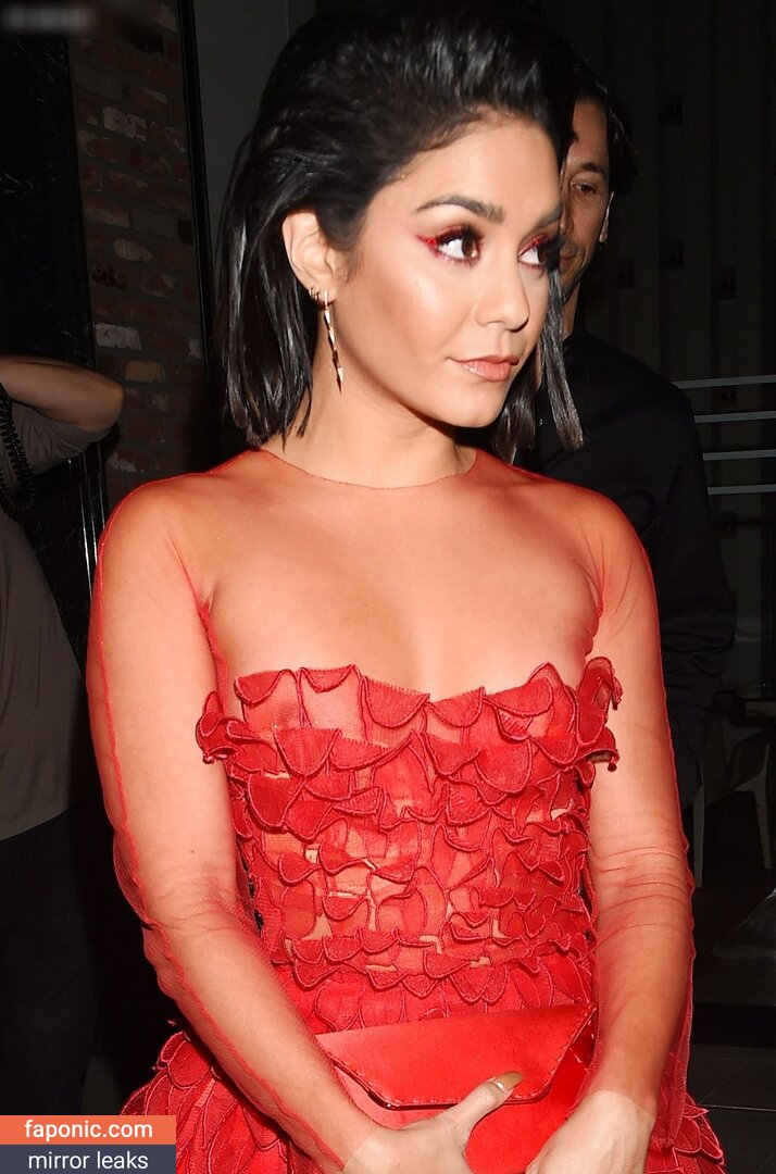 Vanessa Hudgens nude leaks Photo #3