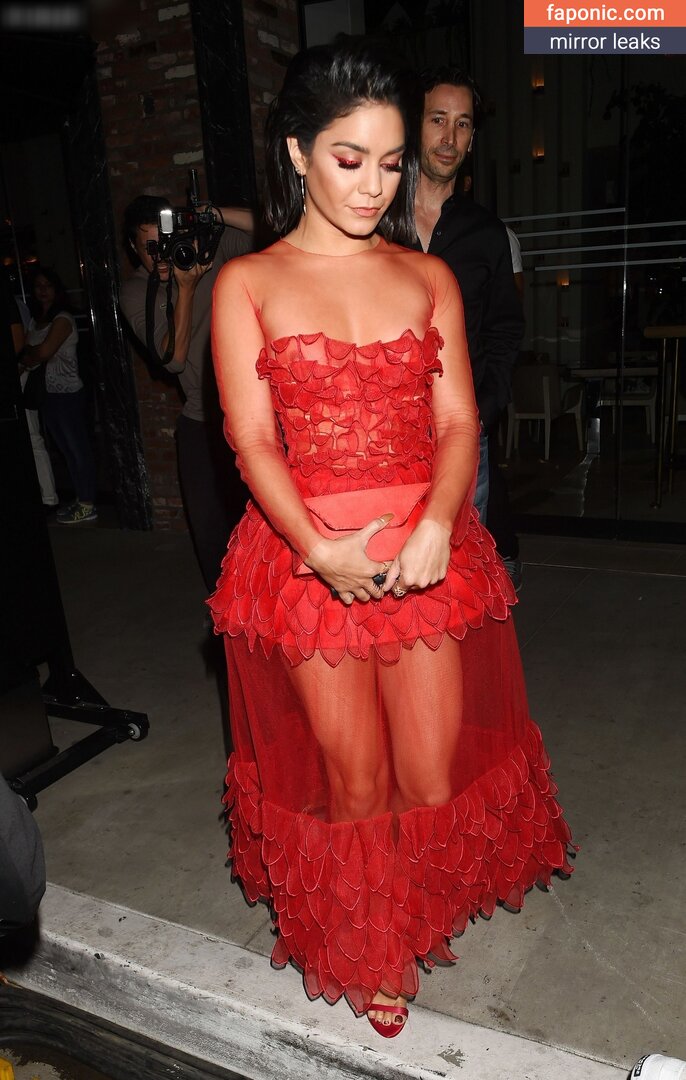 Vanessa Hudgens nude leaks Photo #6