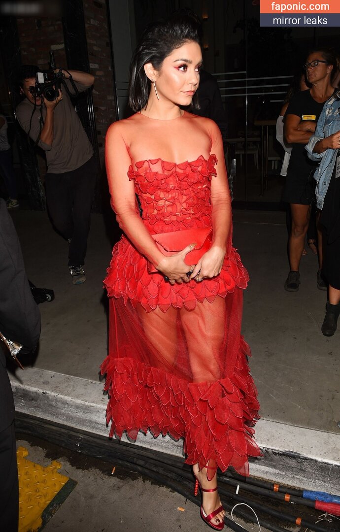 Vanessa Hudgens nude leaks Photo #9